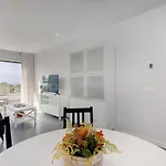 Lejlighed Brand New With Pool And Sea View In *