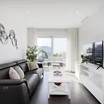 Brand New With Pool And Sea View In Marbella
