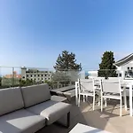 Lejlighed Brand New With Pool And Sea View In