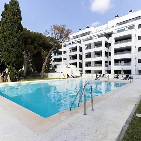 Brand New With Pool And Sea View In Apartment Marbella