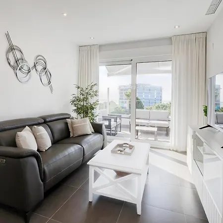 Apartament Brand New With Pool And Sea View In Marbella