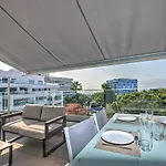Brand New With Pool And Sea View In شقة