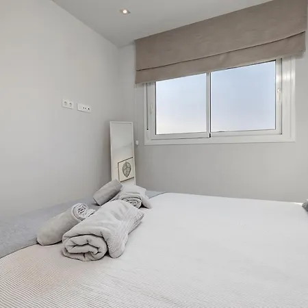 Brand New With Pool And Sea View In