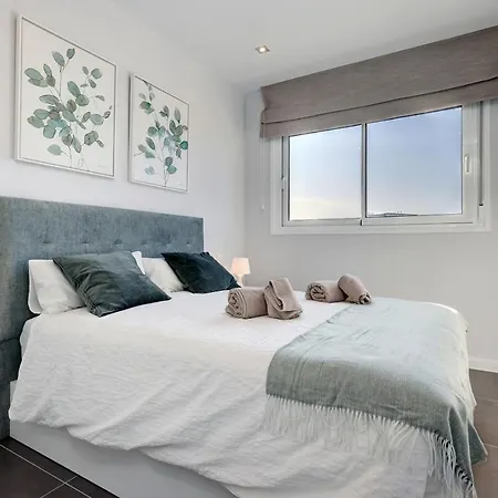 Brand New With Pool And Sea View In