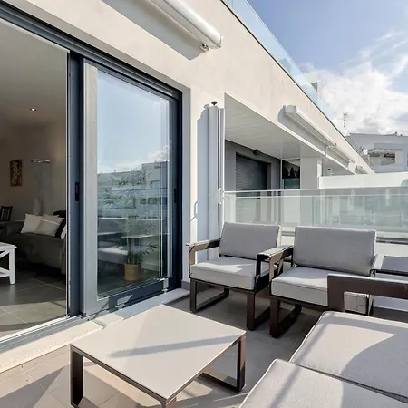 Brand New With Pool And Sea View In Apartment *