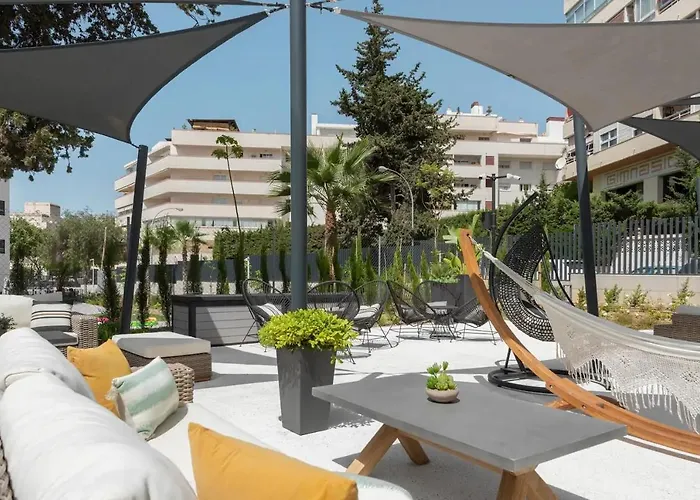 Brand New With Pool And Sea View In * マルベーリャ