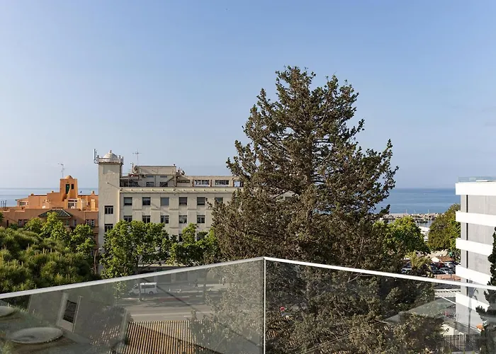 アパート Brand New With Pool And Sea View In マルベーリャ