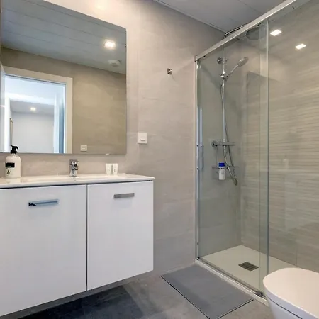 Apartamento Brand New With Pool And Sea View In Marbella