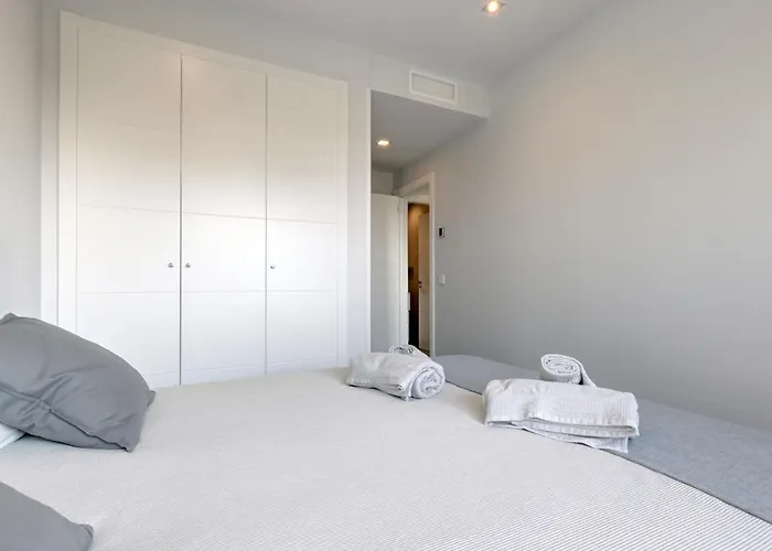 Brand New With Pool And Sea View In Apartment