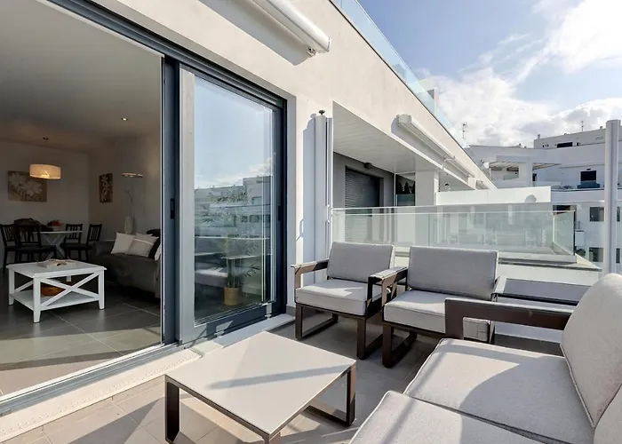 Brand New With Pool And Sea View In Apartment *